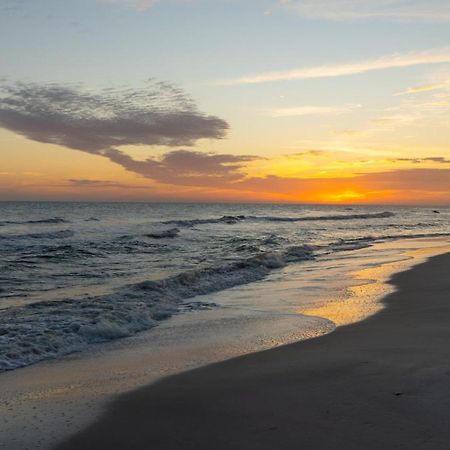 Strand Castle - Gulf Front! An Ideal Layout With Game Room, Small Private Pool, And Roof Top Crow'S Nest! Home Dauphin Island Εξωτερικό φωτογραφία