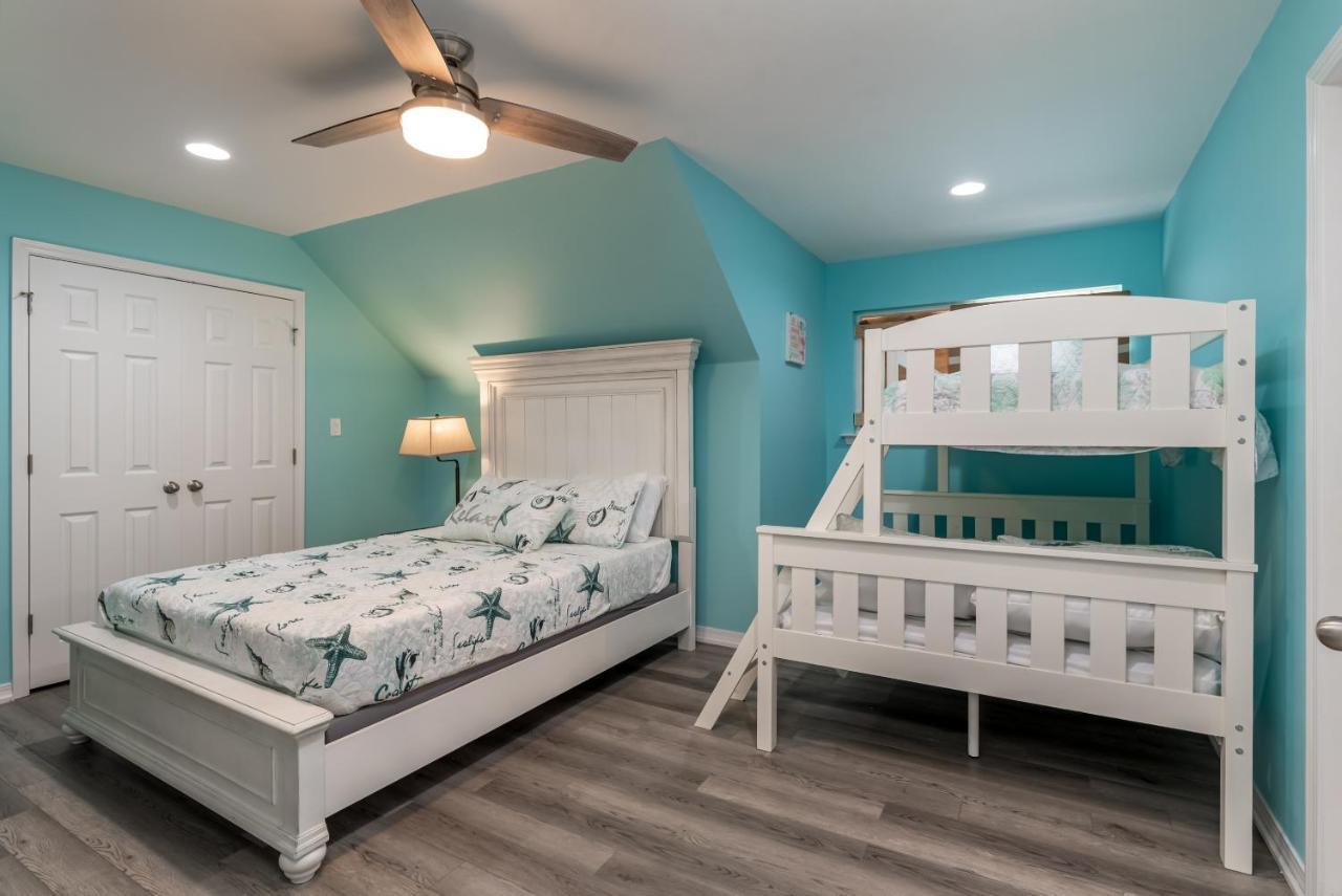 Strand Castle - Gulf Front! An Ideal Layout With Game Room, Small Private Pool, And Roof Top Crow'S Nest! Home Dauphin Island Εξωτερικό φωτογραφία